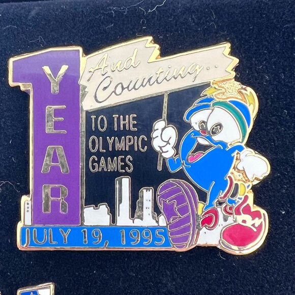 Atlanta 1996 Olympic Games Countdown 7 Pin Set Limited Edition In Display Case - Picture 4 of 16